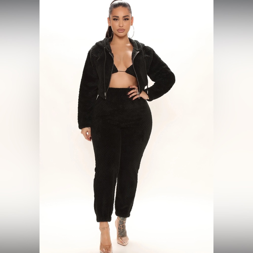 Give You A Chance 3 Pc Fuzzy Jogger Set